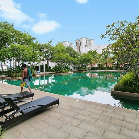 Home Suites By Marina Tanjung Bungah  Exterior photo