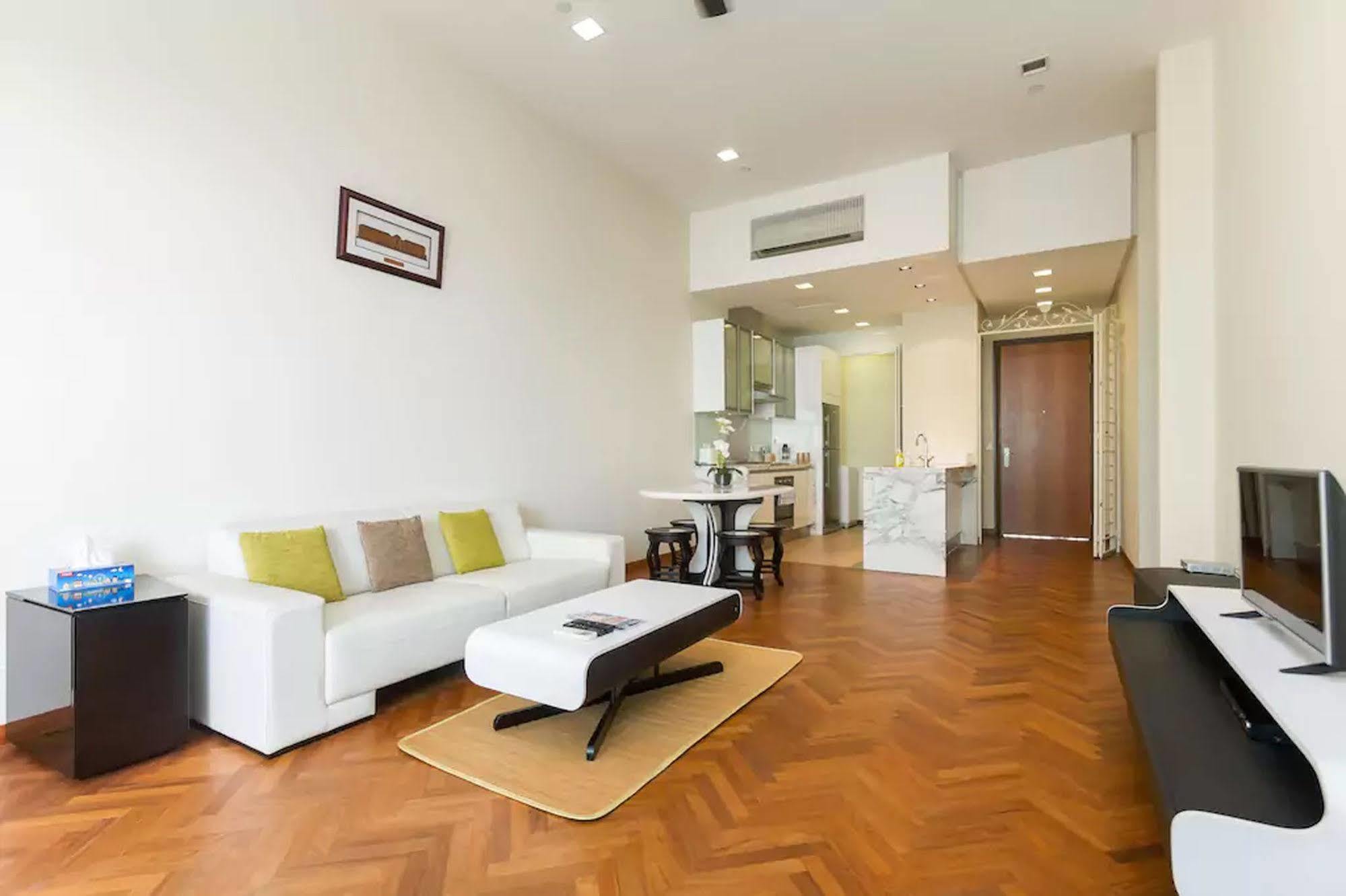 Home Suites By Marina Tanjung Bungah  Exterior photo